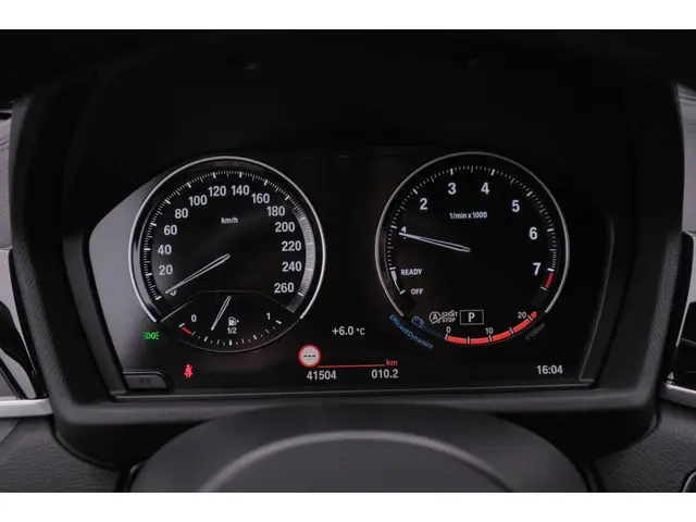 BMW X2 SDrive18i High Executive|Navi|Camera|18'' 2023 Benzine 33