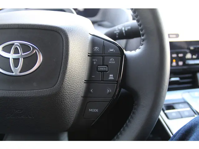 Toyota bZ4X Dynamic 71 kWh 2024 Elektrisch 28