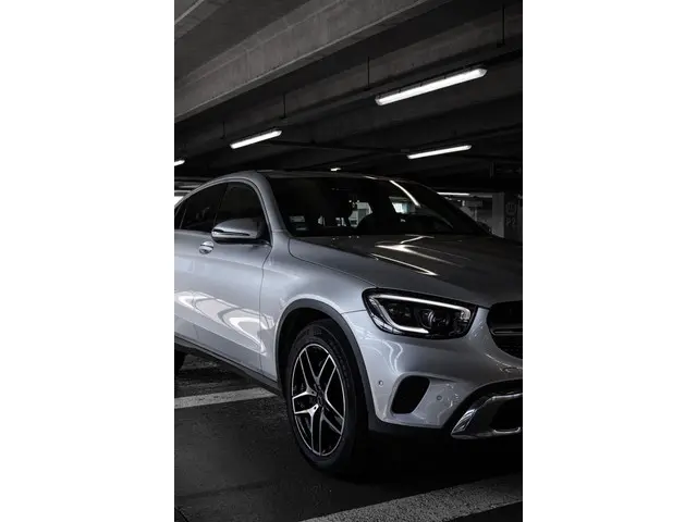 Mercedes-Benz GLC Coupé 200 4MATIC 2019 Hybride Benzine 27