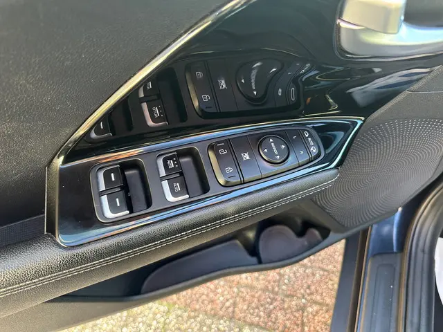 Kia Niro 1.6 GDi PHEV DynamicLine 2020 Hybride Benzine 9