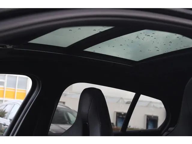 BMW 1 Serie 120i High Executive Edition 2021 Benzine 20