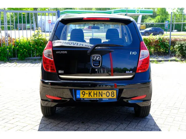 Hyundai i10 1.0 i-Drive 5-drs Elektr. ramen 2013 Benzine 8