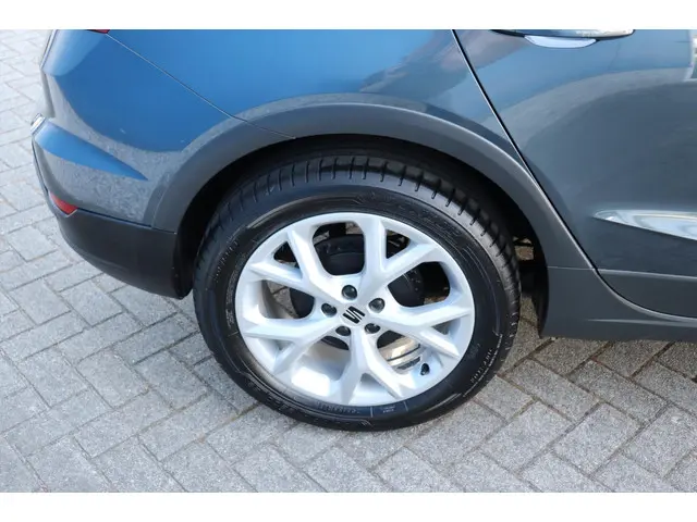 SEAT Arona 1.0 TSI FR Business Connect 2024 Benzine 17