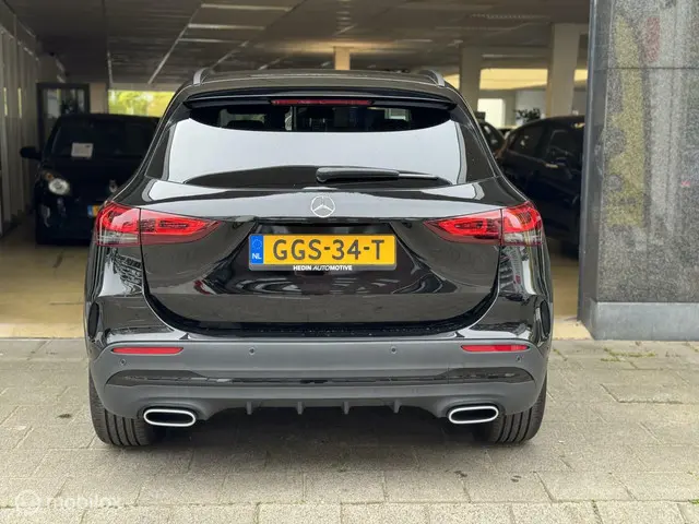 Mercedes-Benz GLA 200 AMG Line 2023 Benzine 16
