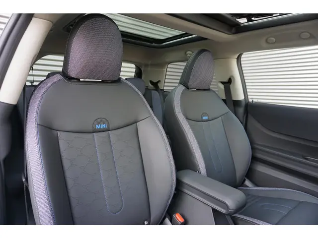 MINI 3-Deurs Cooper C 2025 Benzine 7