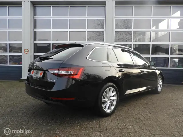 Škoda Superb Combi 1.4 TSI Leder , Camera 2017 Benzine 5