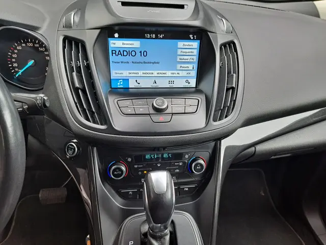 Ford Kuga 1.5 ECOBOOST AWD AUT. Titanium 2017 Benzine 17