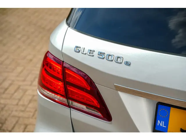 Mercedes-Benz GLE 500 e 4MATIC 2015 Hybride Benzine 34