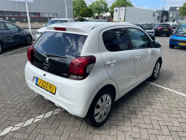 Peugeot 108 1.0 e-VTi Style 2020 Benzine 2