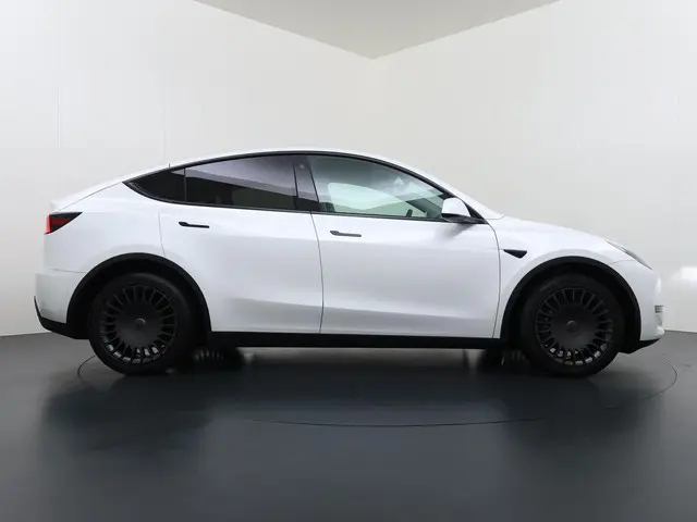 Tesla Model Y Long Range AWD 75 kWh 2022 Elektrisch 8