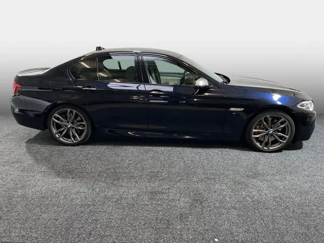 BMW 5 Serie M550xd 2014 Diesel 31