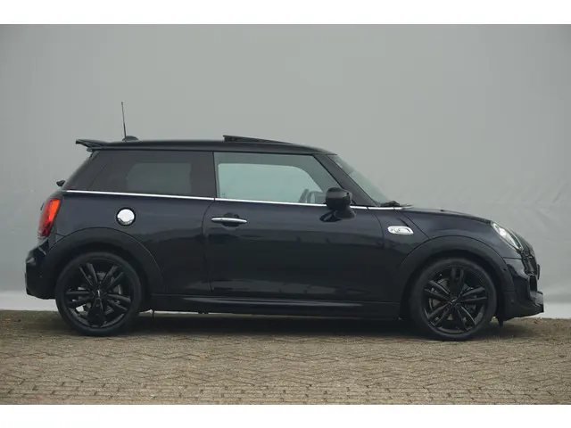 MINI 3-Deurs Cooper S 2020 Benzine 4