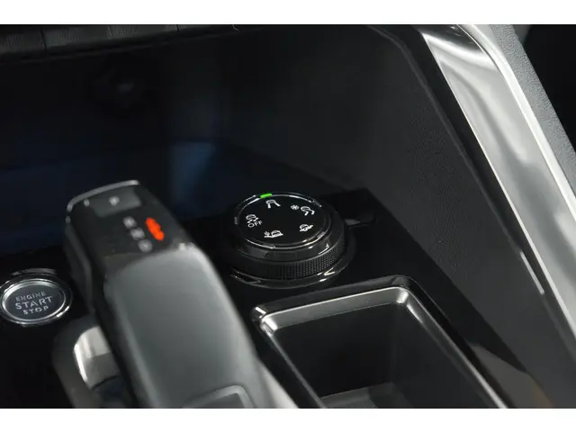 Peugeot 3008 PureTech 130 EAT8 Crossway 2020 Benzine 43