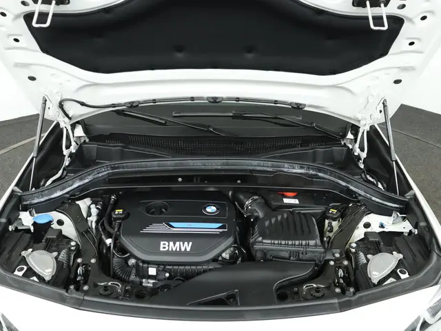 BMW X2 xDrive25e 2021 Hybride Benzine 28