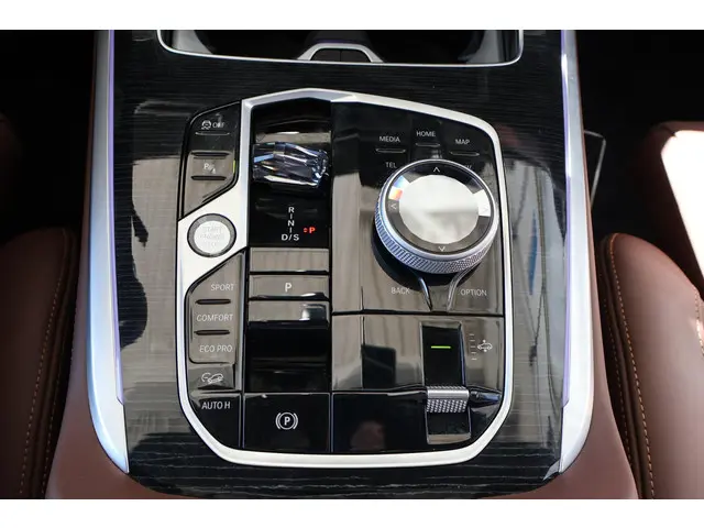 BMW X7 xDrive40i 2025 Benzine 30