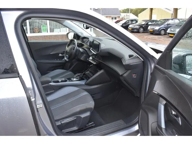 Peugeot e-2008 EV Allure 50 kWh 2020 Elektrisch 7
