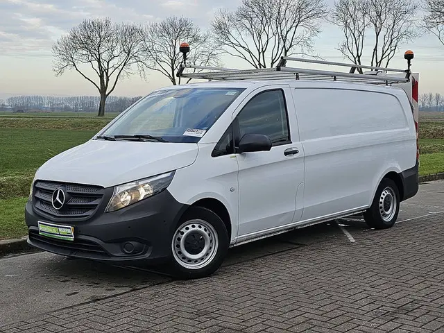 Mercedes-Benz Vito 116 2022 Diesel 2