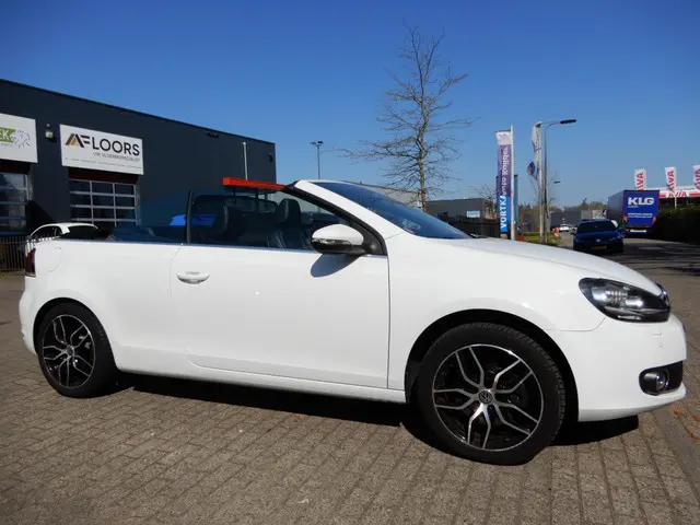Volkswagen Golf Cabriolet 1.2 TSI BlueMotion 2012 Benzine 6