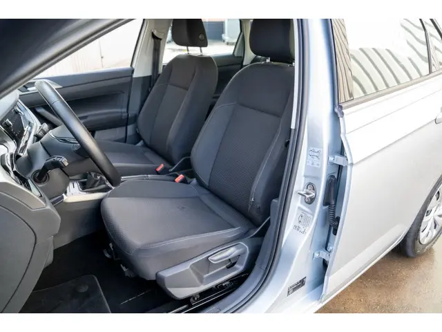 Volkswagen Polo 1.0 TSI Comfortline 2019 Benzine 16
