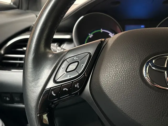Toyota C-HR 1.8 Hybrid Sport 2019 Hybride Benzine 16