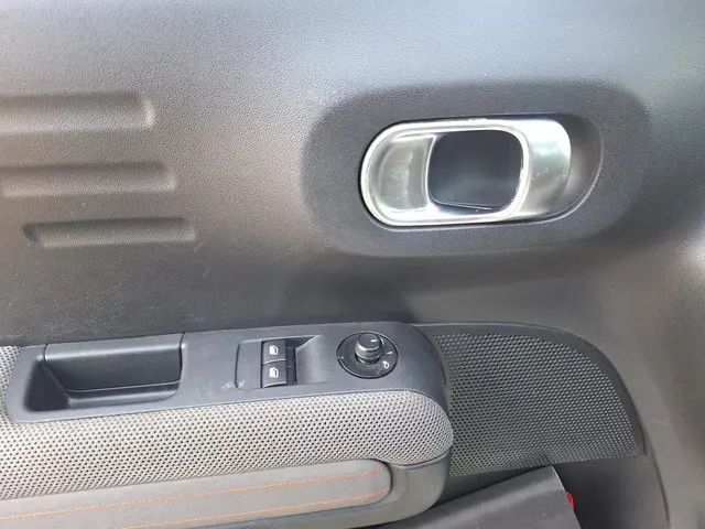 Citroën C3 Aircross 1.2 Automaat S&S Feel 2018 Benzine 18