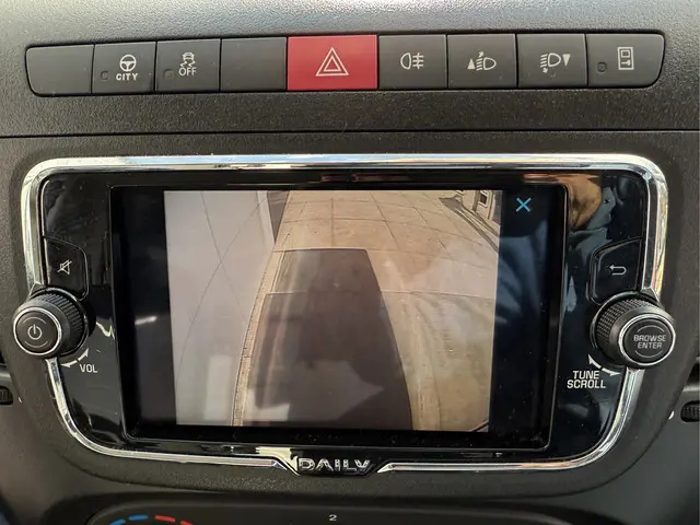 Iveco Daily 35C14 2.3 2021 Diesel 17