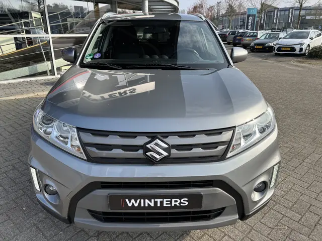 Suzuki Vitara 1.6 Exclusive 2016 Benzine 23