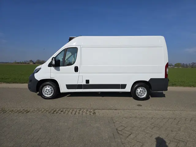 Peugeot Boxer 330 2.0 BlueHDI L2 H2 Pro 2017 Diesel 2