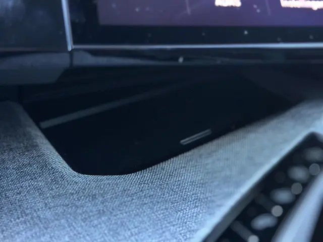 Peugeot e-3008 GT Avantage 210 73 kWh 2025 Elektrisch 32