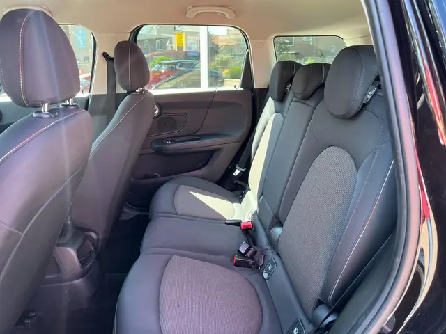 MINI Countryman Mini 1.5 Cooper 2017 Benzine 7