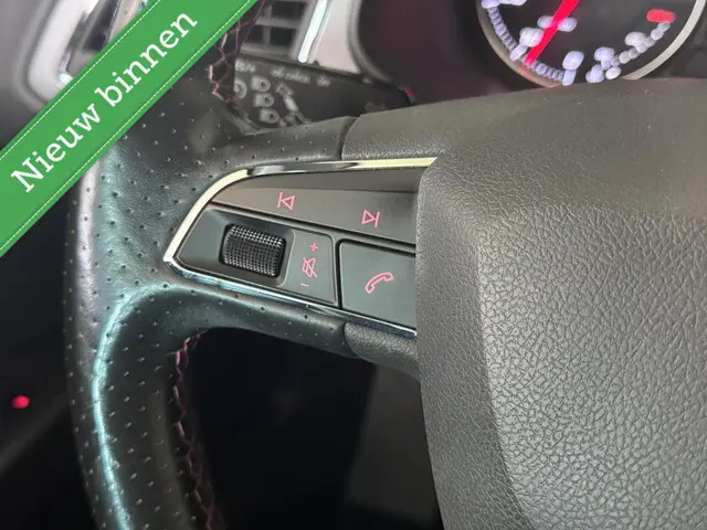 SEAT Leon 1.4 TSI FR NAVI/ FULL LINK/ LEDER 2016 Benzine 16