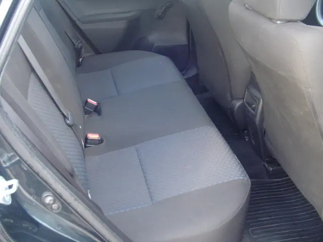 Toyota Auris 1.3 Comfort / NAP / PDC 2013 Benzine 16