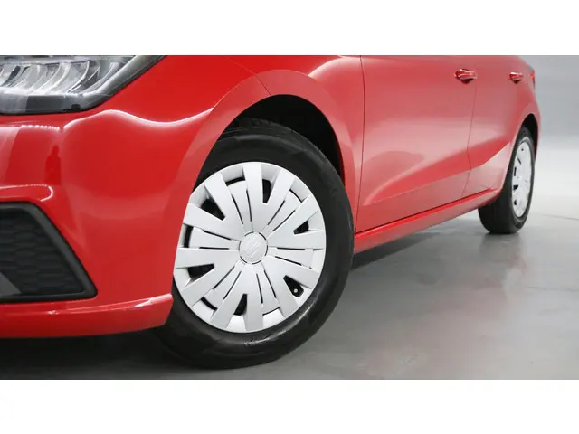 SEAT Ibiza 1.0 MPI 80pk Reference 2023 Benzine 12
