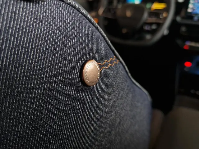 Renault 4 comfort range techno 52 kWh 2026 Elektrisch 24