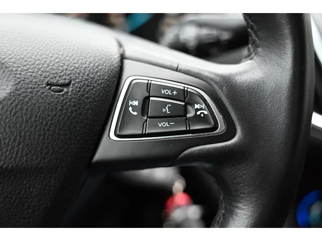 Ford C-MAX 1.0 Trend 2015 Benzine 23