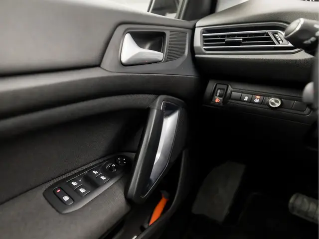 Peugeot 308 SW 1.2 PureTech Premium Sport 2020 Benzine 20