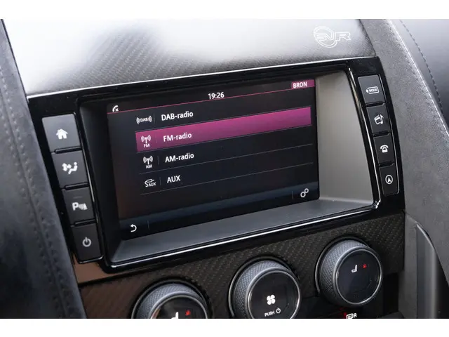 Jaguar F-Type 5.0 V8 SVR Coupé AWD 2016 Benzine 33