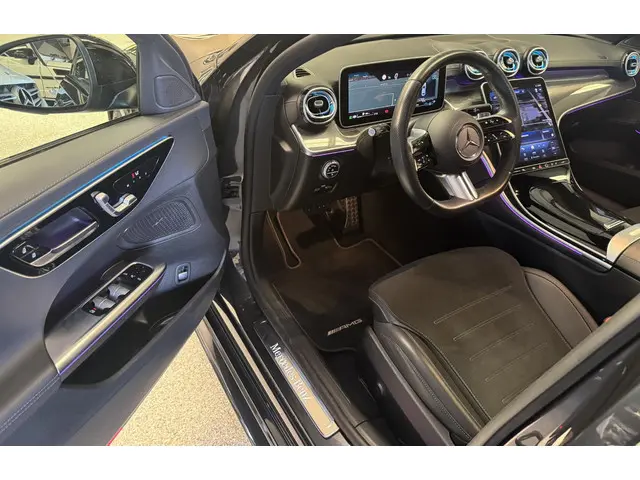 Mercedes-Benz C-Klasse 200 AMG Line 2023 Benzine 21