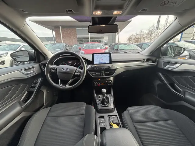 Ford Focus 1.0 EcoBoost Titanium Business 2018 Benzine 25