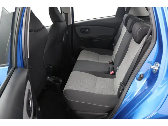 Toyota Yaris 1.5 Hybrid Lease 2015 Hybride Benzine 18