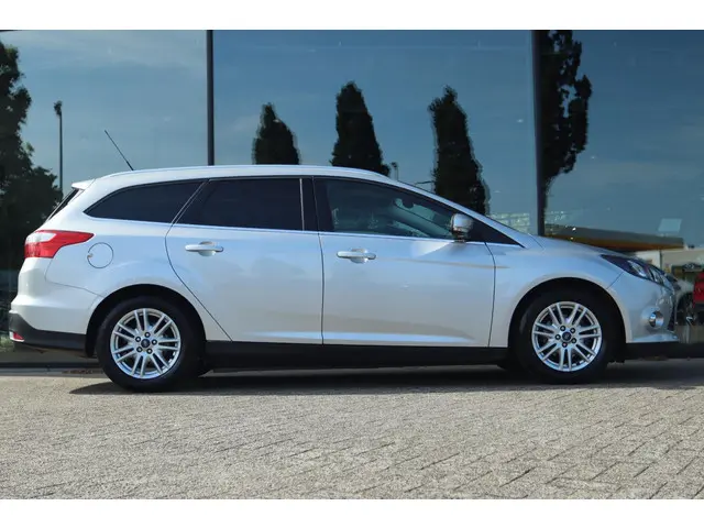 Ford Focus WAGON 1.6 TI-VCT TITANIUM AUT. 2013 Benzine 5