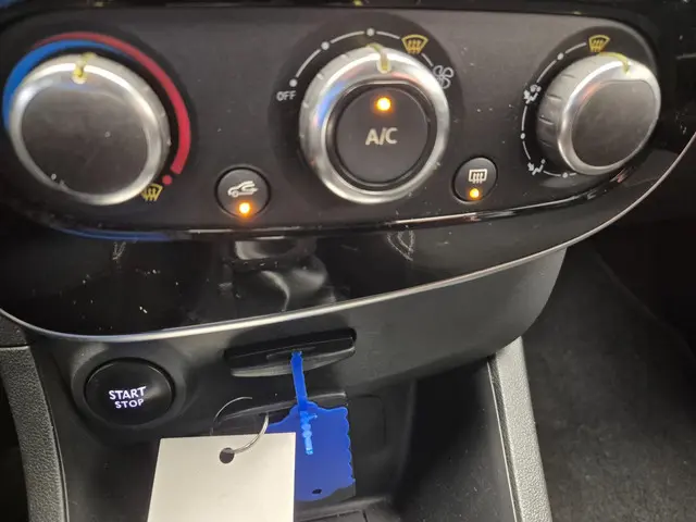 Renault Clio Estate 1.2 TCe Intens 2017 Benzine 8