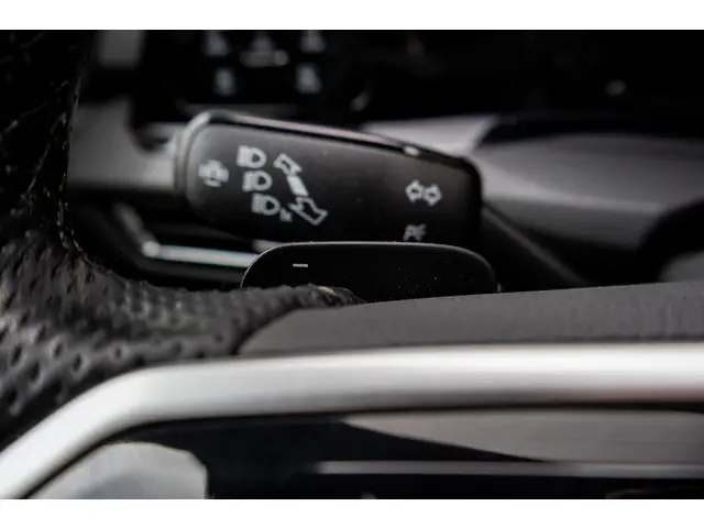 Volkswagen Golf 1.4 eHybrid GTE 2021 Hybride Benzine 32