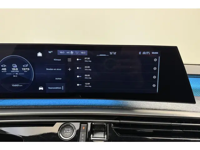 Peugeot e-5008 GT Avantage 73 kWh 2025 Elektrisch 32