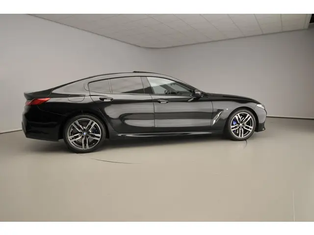 BMW 8 Serie Gran Coupé 840i 2024 Benzine 4