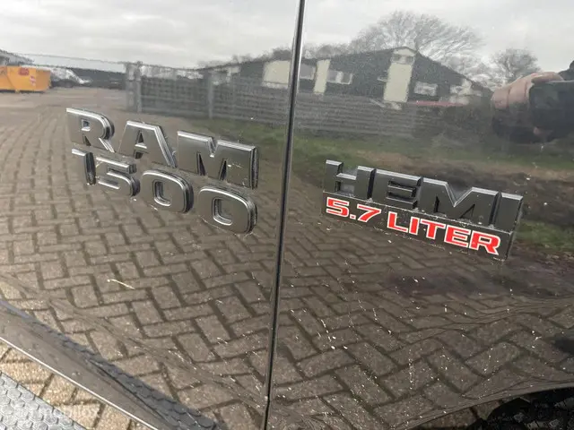 RAM 1500 Sport Crew Cab 4x4 2017 LPG/Gas 13