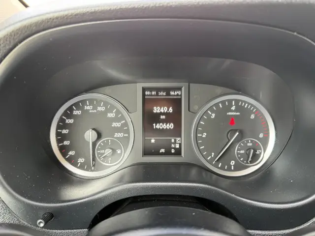 Mercedes-Benz Vito 114 1.9 CDI 2022 Diesel 27