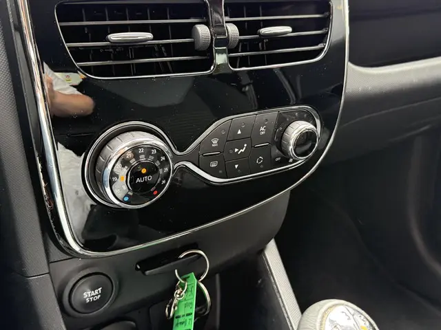 Renault Clio 1.2 16V Dynamique 2014 Benzine 22
