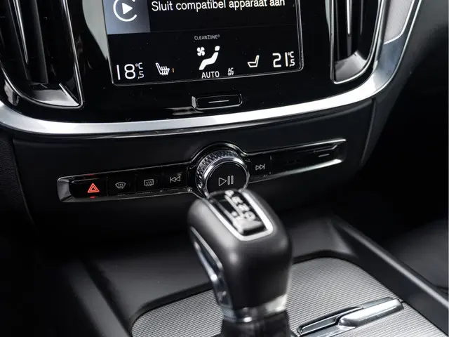 Volvo V60 2.0 T4 Inscription 2021 Benzine 26