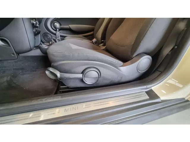 MINI One Mini 1.6 Salt 2014 Benzine 31